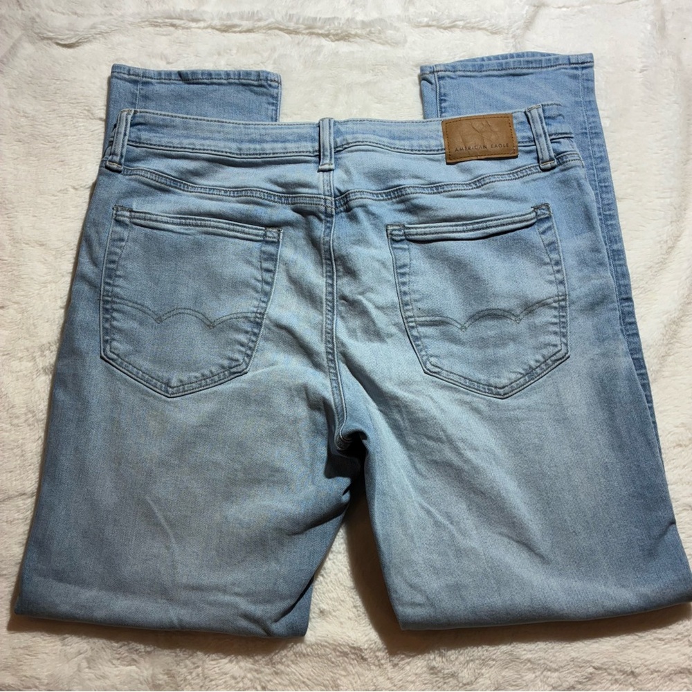 American Eagle Outfitters Men's Denim Blue Slim Straight Jeans Size 34/32 - Picture 3 of 5